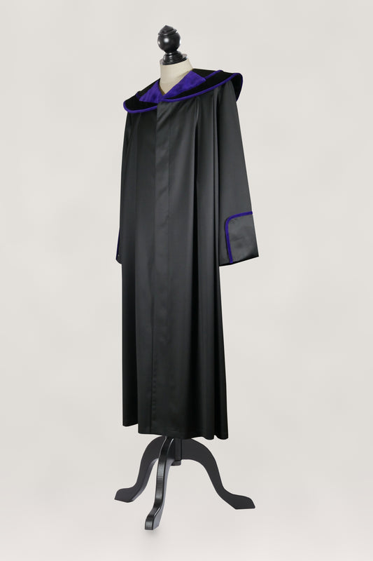 Austrian Judge's Robe — Three-quarter view