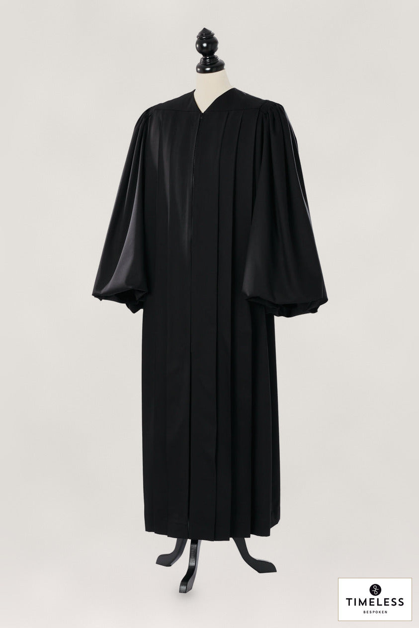 Magisterial US judge robe – Silver Wool / Gold Silk – original photograph with fabric logo