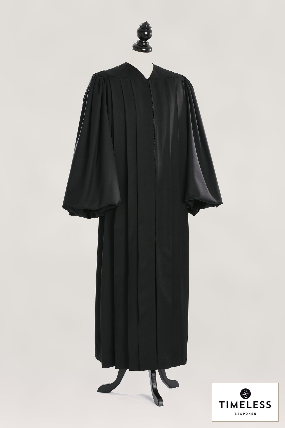 Magisterial US Judge Robe — Silver Wool / Gold Silk — studio photograph with fabric house mark