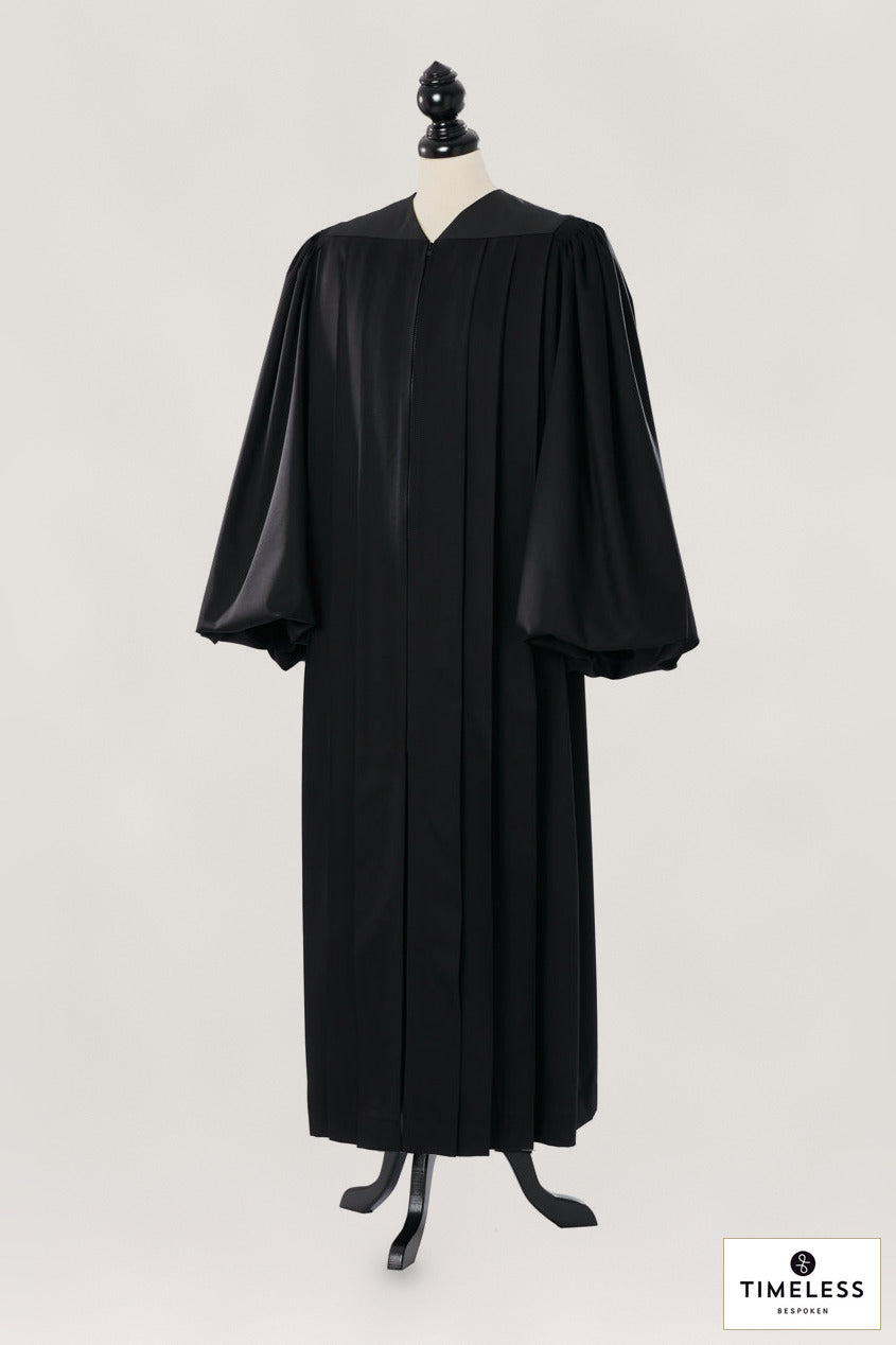 Pontiff US Judge Robe – Silver Wool / Gold Silk – original photograph with fabric logo