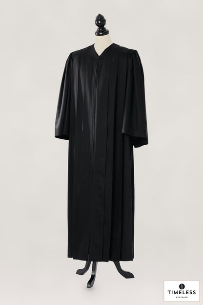 Principal US Judge Robe – Silver Wool / Gold Silk – original photograph with fabric logo