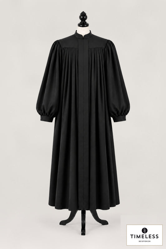 Rabbi and cantor robe with a generous silhouette, yoke and pleats on a dress form – style visualisation · Silver Wool, Gold Silk