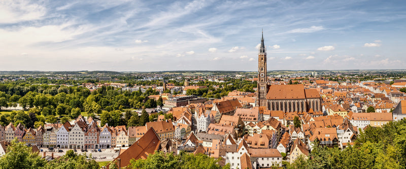 Landshut seen from the Hofberg: the gabled houses of the old town, its rooftops and the tower of St. Martin’s