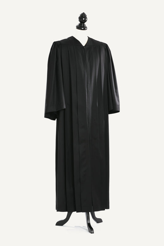 Principal US Judge Robe — front view on bust and stand, studio photograph