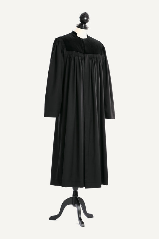 Bavarian / Palatinate Clergy Robe — front view on bust and stand, studio photograph