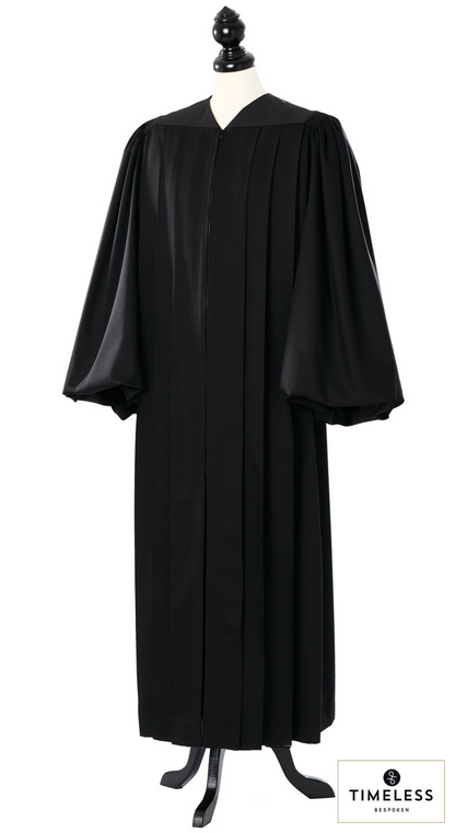Pontiff US Judge Robe – Silver Wool / Gold Silk – original photograph with fabric logo