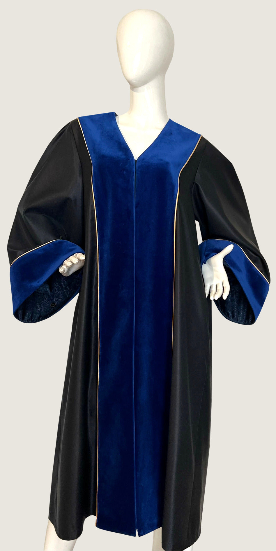 UPC Appeal Robe – Custom Tailored Judicial Robe — bespoke judicial robe, handcrafted in Bavaria (view 3)